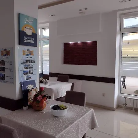 Zlatni San Pensiune 4*